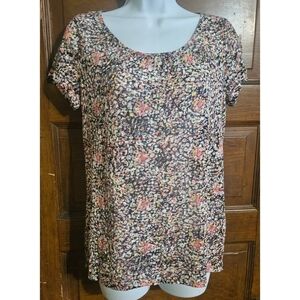 Relativity Short Sleeve Watermark Light Weight Short Sleeve Top